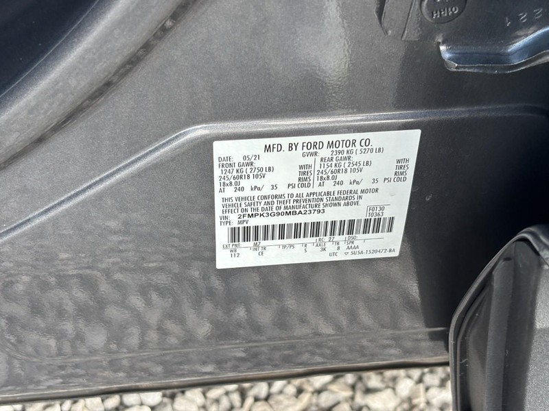 Ford Edge Vehicle Full-screen Gallery Image 25