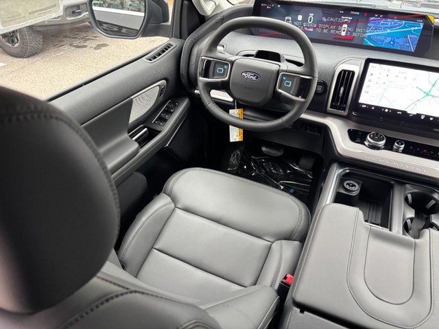 2027 Ford Expedition Active thumbnail image 13