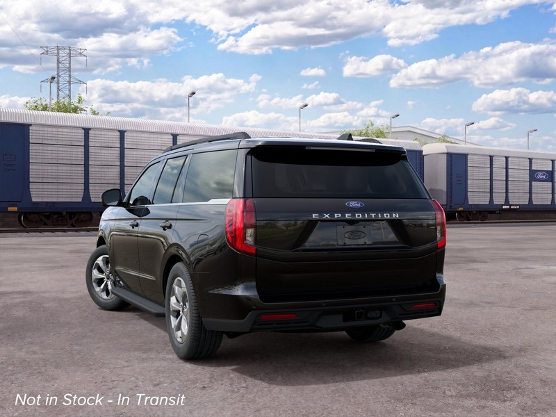 Ford Expedition Vehicle Image 10