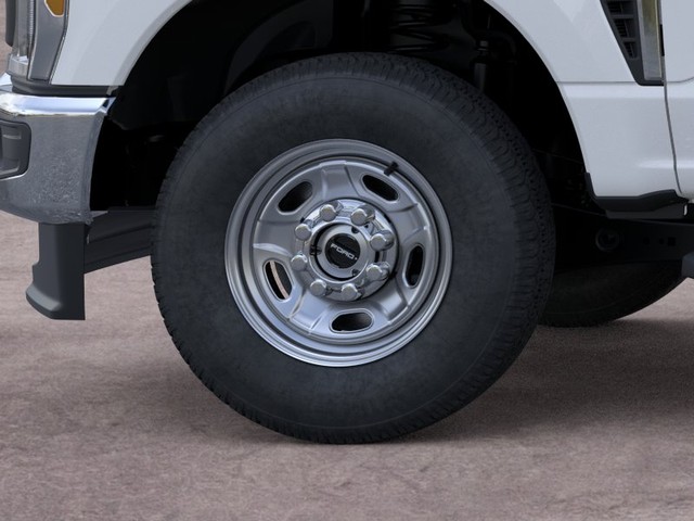Ford Super Duty F-250 SRW Vehicle Image 21
