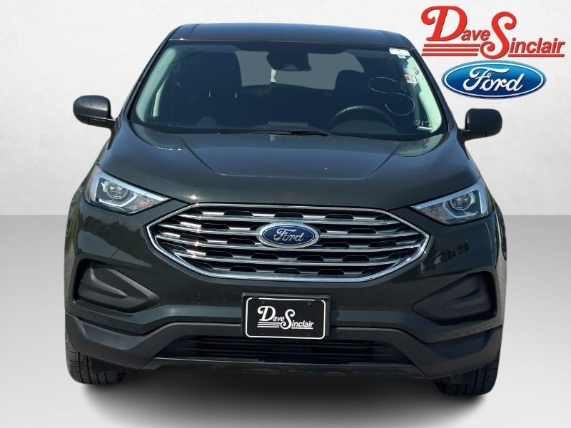 Ford Edge Vehicle Full-screen Gallery Image 02
