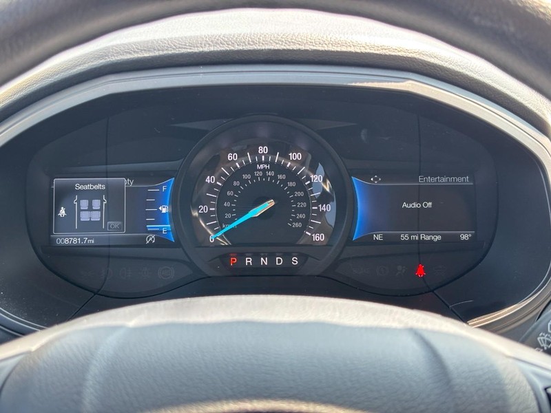 Ford Edge Vehicle Full-screen Gallery Image 21