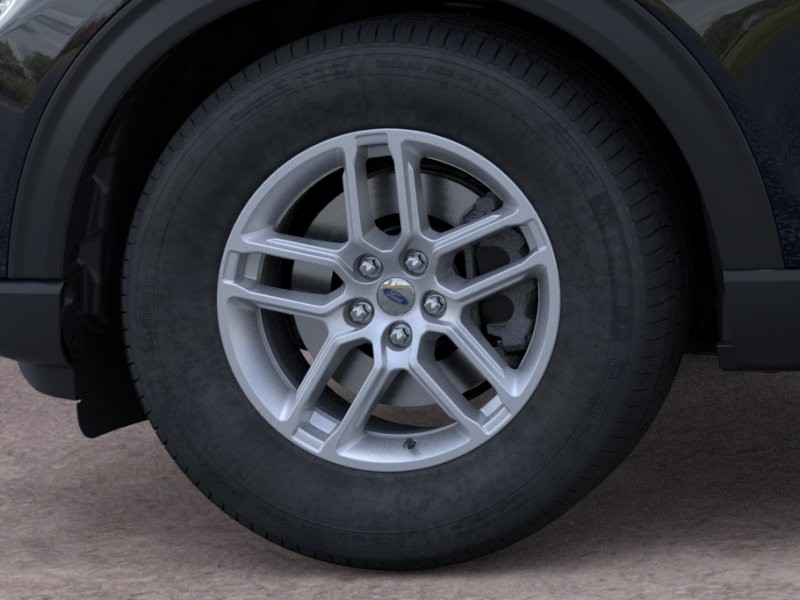 Ford Explorer Vehicle Image 21