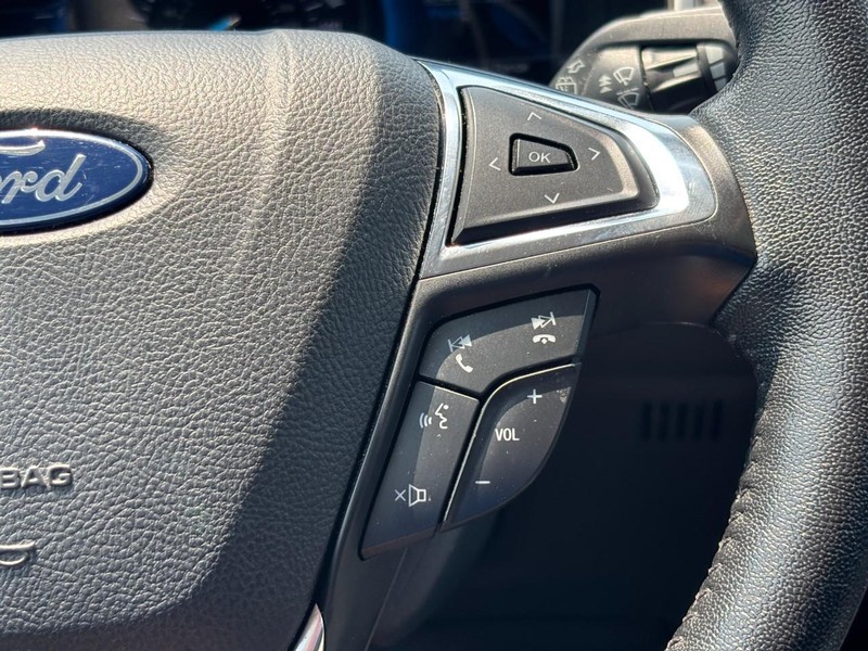Ford Edge Vehicle Image 20
