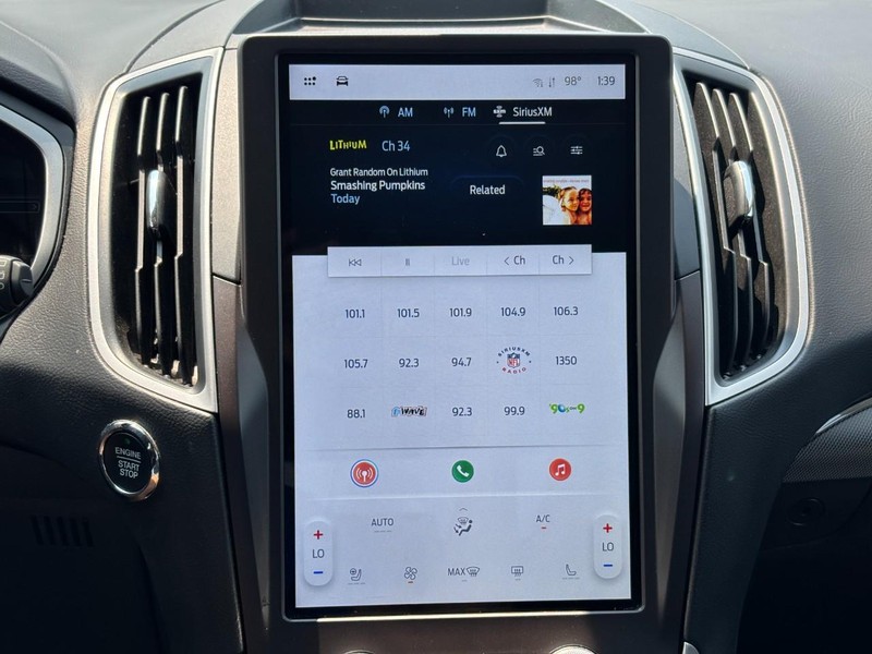 Ford Edge Vehicle Image 22