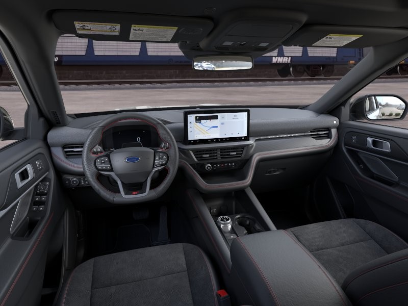 Ford Explorer Vehicle Image 11