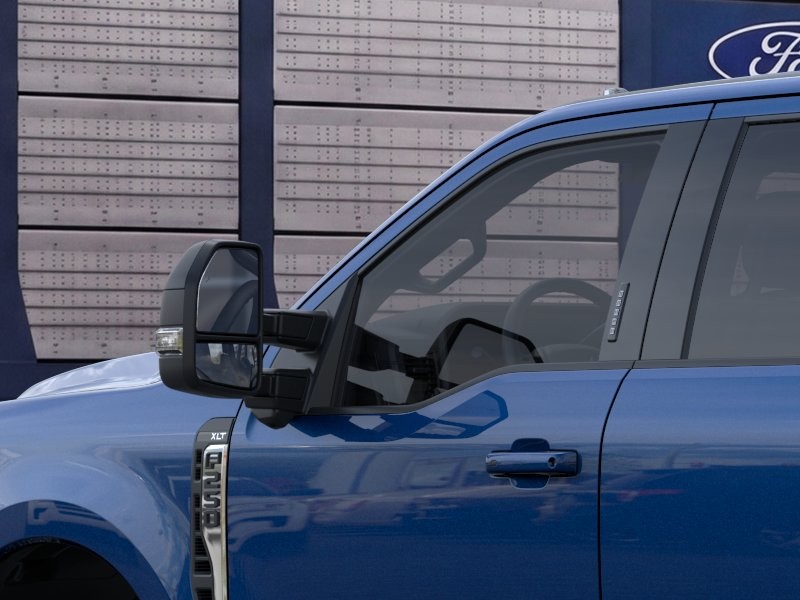 Ford Super Duty F-250 SRW Vehicle Image 22