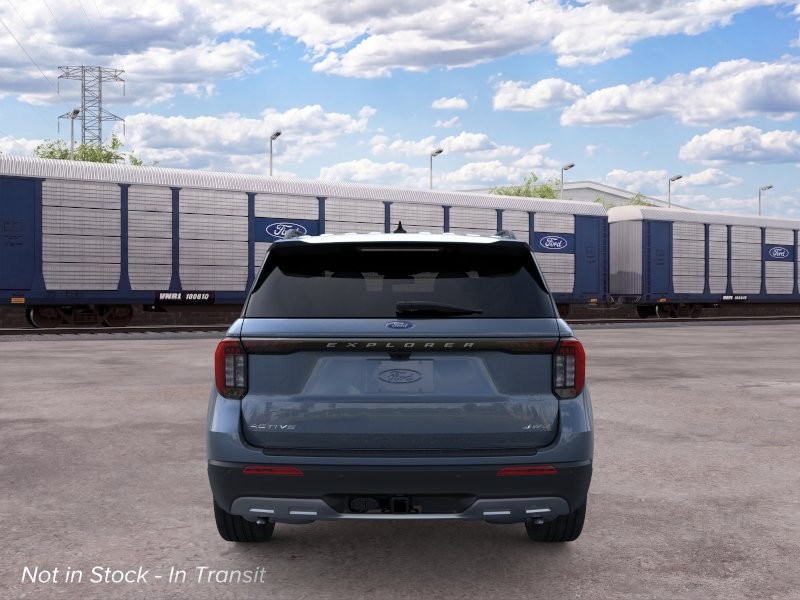 Ford Explorer Vehicle Image 07