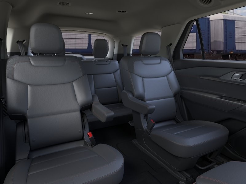 Ford Explorer Vehicle Image 13