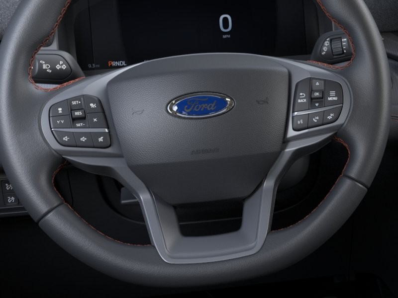 Ford Explorer Vehicle Image 14