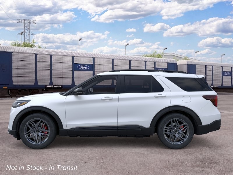 Ford Explorer Vehicle Image 04