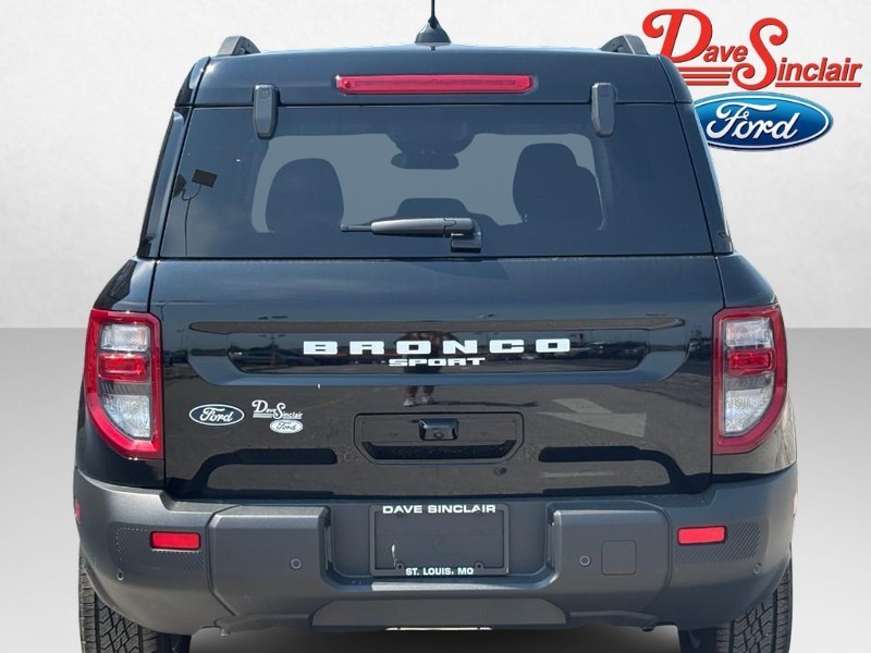 Ford Bronco Sport Vehicle Full-screen Gallery Image 08