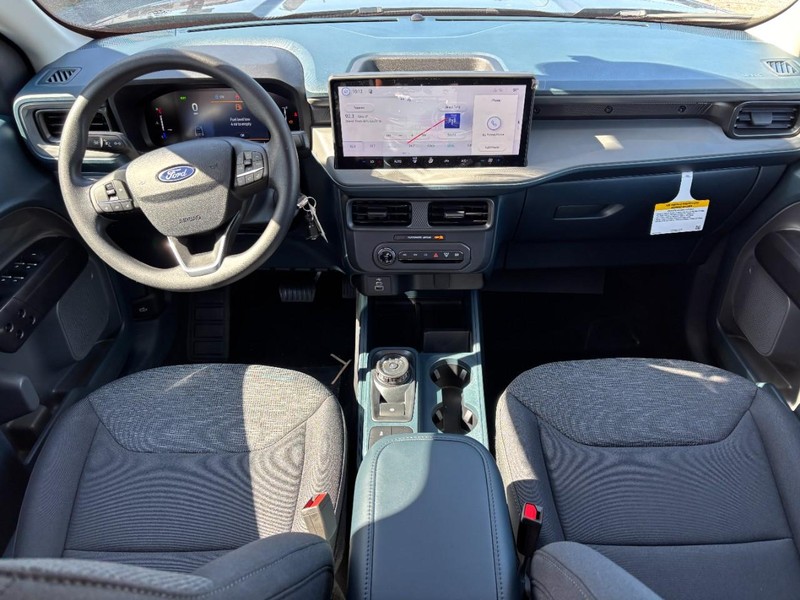 Ford Maverick Vehicle Full-screen Gallery Image 15