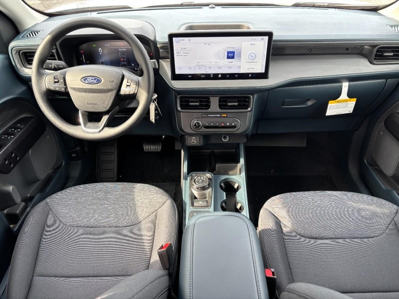 Ford Maverick Vehicle Full-screen Gallery Image 15
