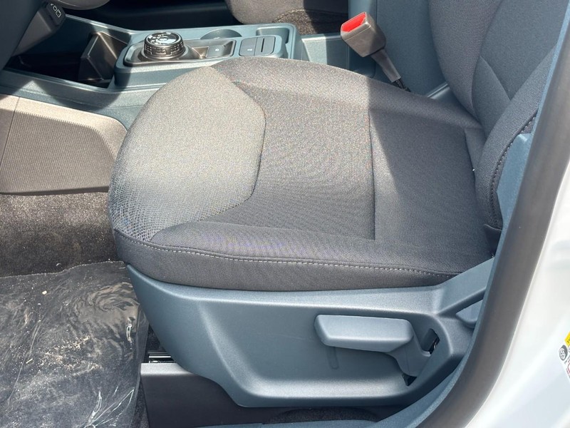 Ford Maverick Vehicle Full-screen Gallery Image 17