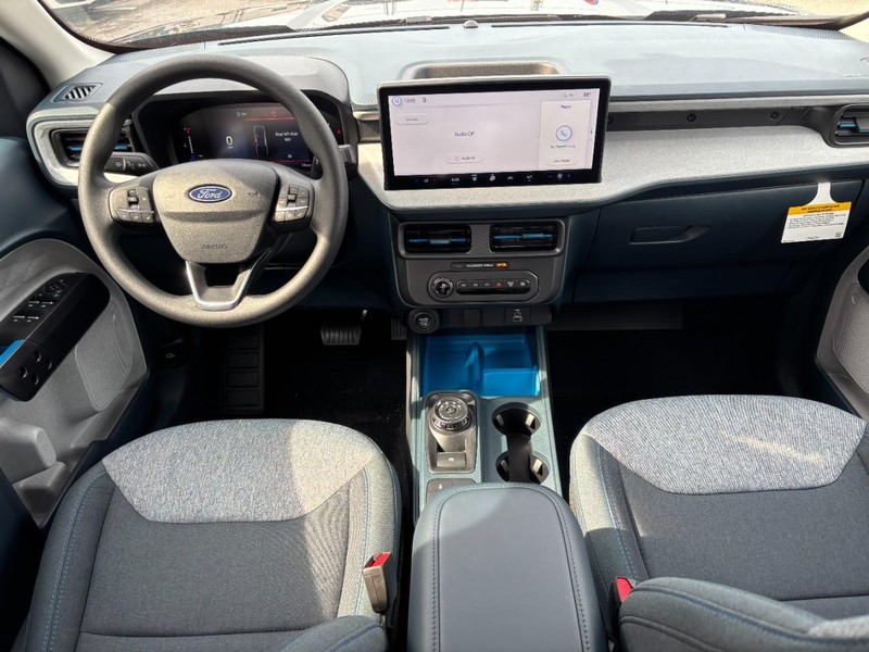 Ford Maverick Vehicle Full-screen Gallery Image 15