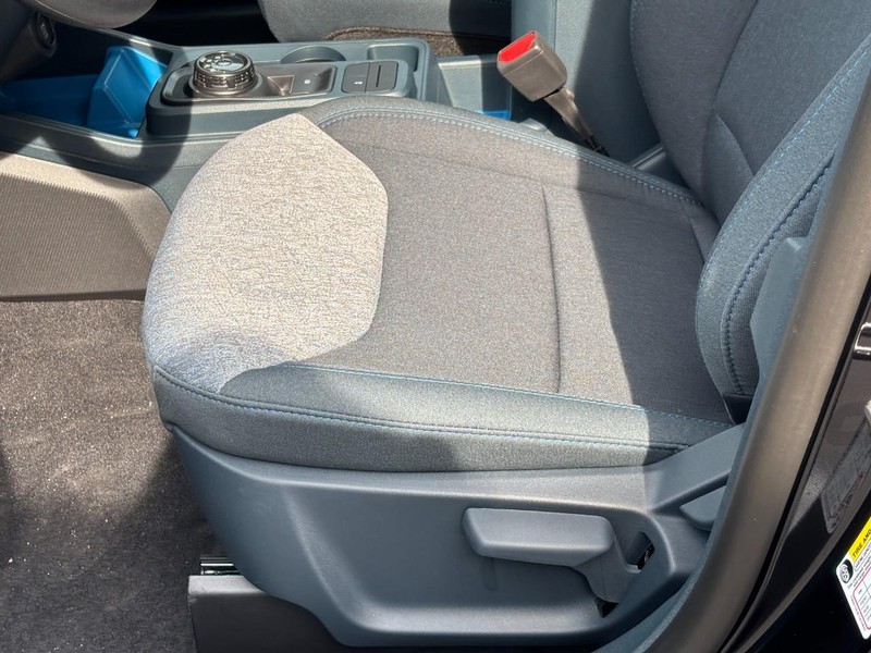 Ford Maverick Vehicle Full-screen Gallery Image 17