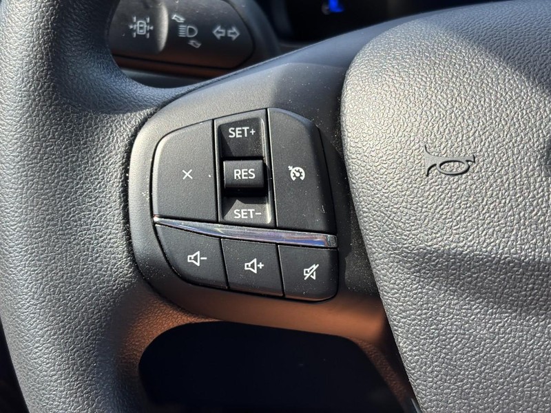 Ford Maverick Vehicle Full-screen Gallery Image 19