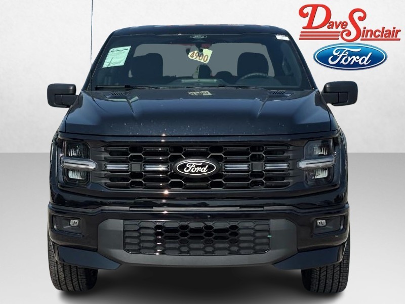 Ford F-150 Vehicle Full-screen Gallery Image 02