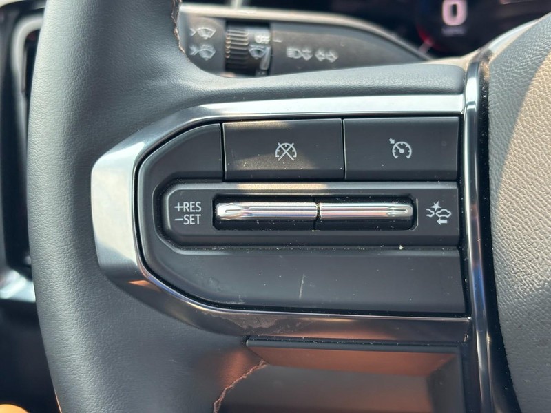 GMC Canyon Vehicle Image 19