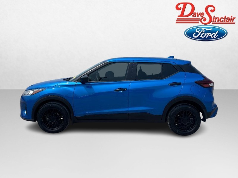 Nissan Kicks Play Vehicle Full-screen Gallery Image 10
