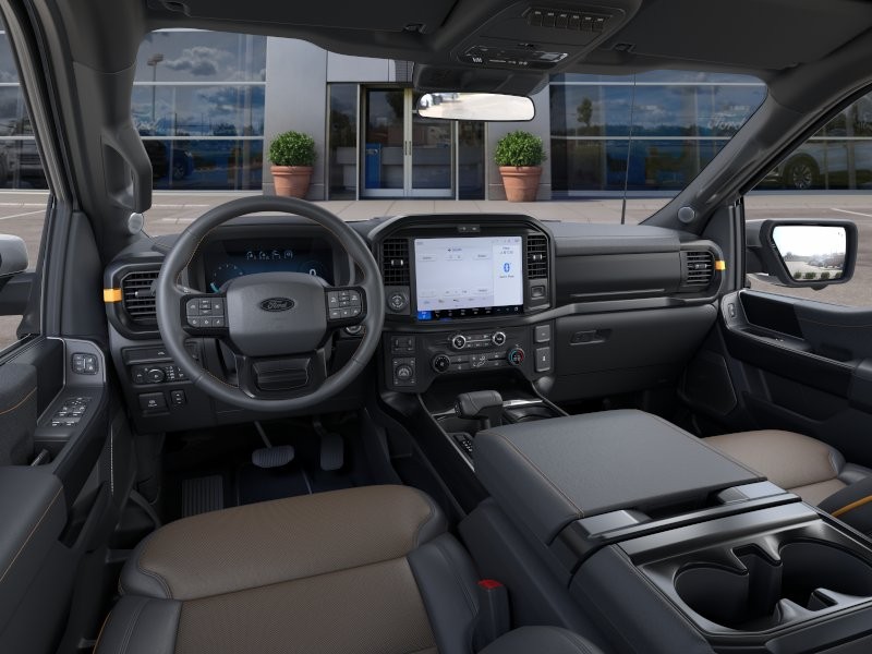 Ford F-150 Vehicle Full-screen Gallery Image 11