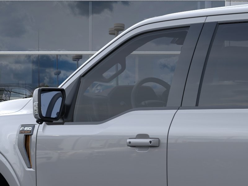 Ford F-150 Vehicle Full-screen Gallery Image 22