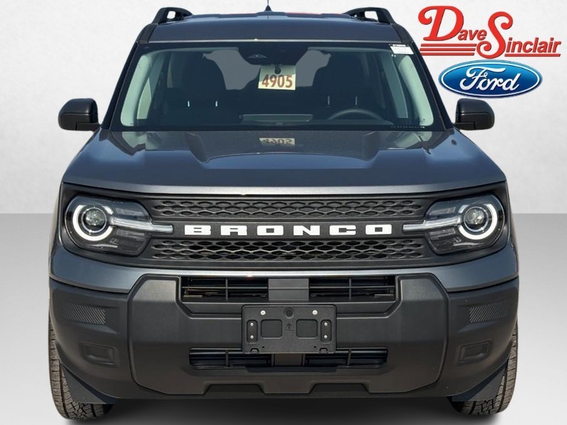 Ford Bronco Sport Vehicle Full-screen Gallery Image 02