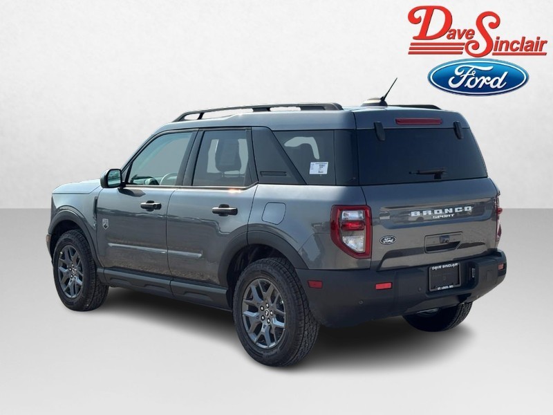 Ford Bronco Sport Vehicle Full-screen Gallery Image 09