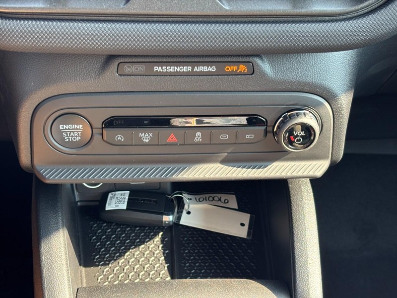 Ford Bronco Sport Vehicle Full-screen Gallery Image 24