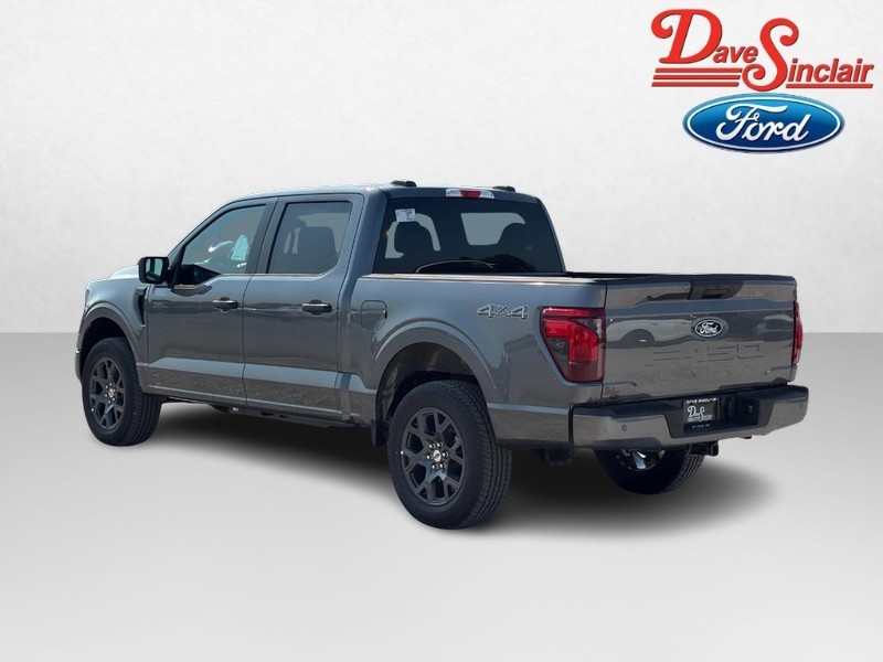 Ford F-150 Vehicle Full-screen Gallery Image 09