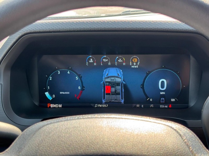 Ford F-150 Vehicle Full-screen Gallery Image 21