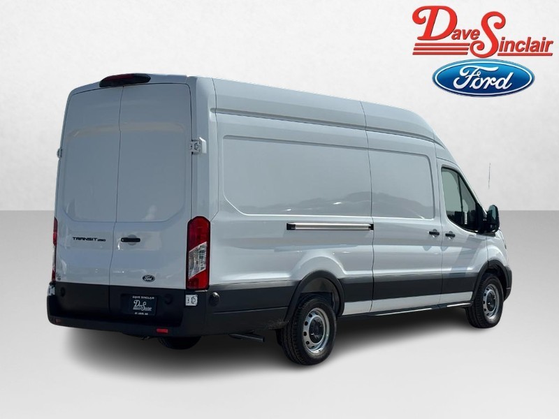 Ford Transit Cargo Van Vehicle Full-screen Gallery Image 07