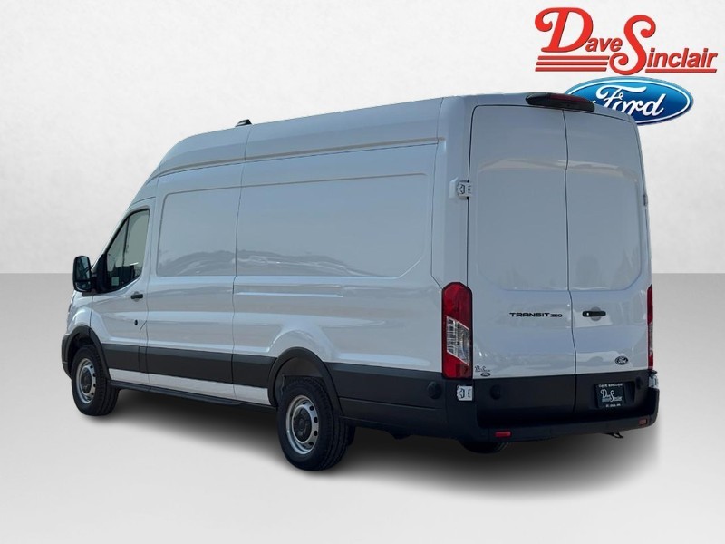 Ford Transit Cargo Van Vehicle Full-screen Gallery Image 09