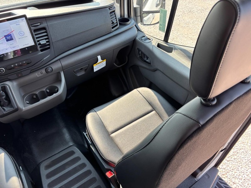 Ford Transit Cargo Van Vehicle Full-screen Gallery Image 15