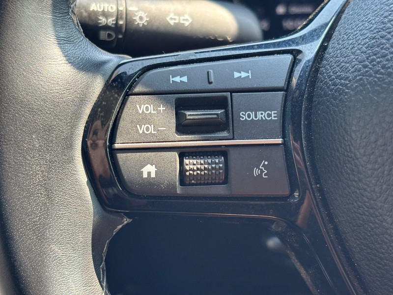 Honda Civic Hatchback Vehicle Full-screen Gallery Image 19