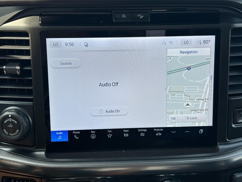Ford F-150 Vehicle Full-screen Gallery Image 22
