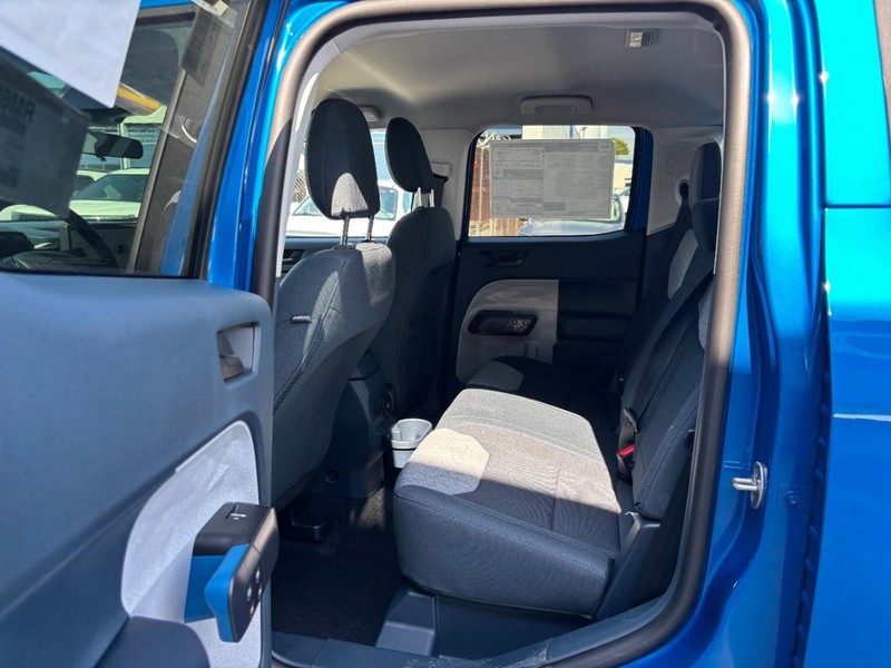 Ford Maverick Vehicle Full-screen Gallery Image 13