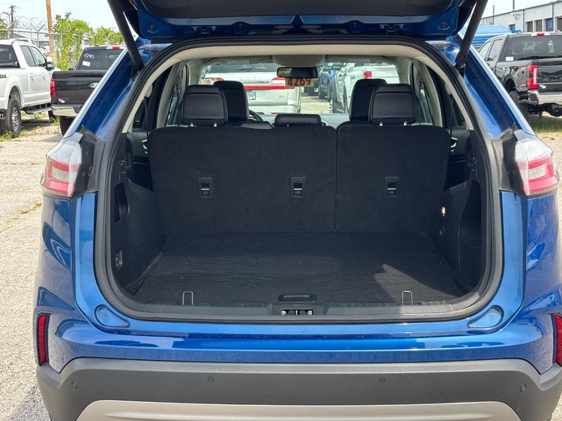 Ford Edge Vehicle Image 11