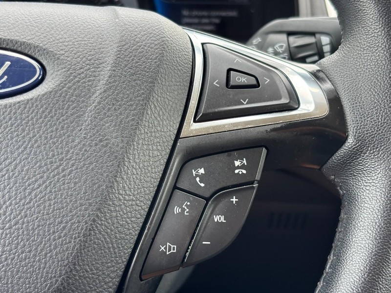 Ford Edge Vehicle Image 20