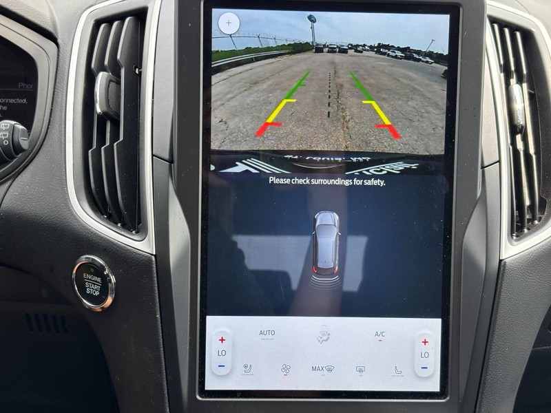 Ford Edge Vehicle Image 23