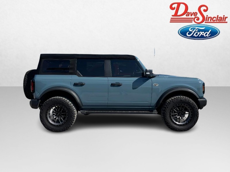 Ford Bronco Vehicle Image 05