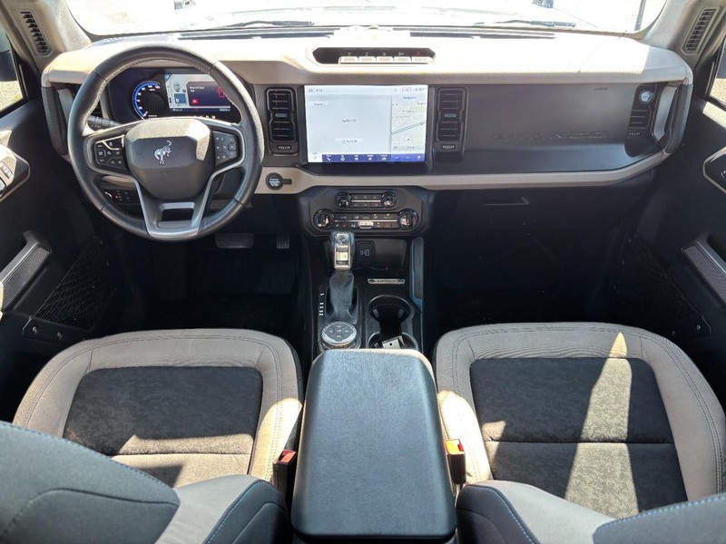 Ford Bronco Vehicle Image 14