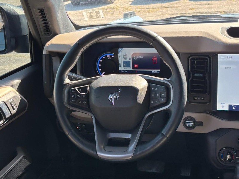 Ford Bronco Vehicle Image 15