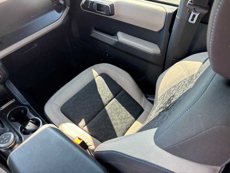 Ford Bronco Vehicle Image 17