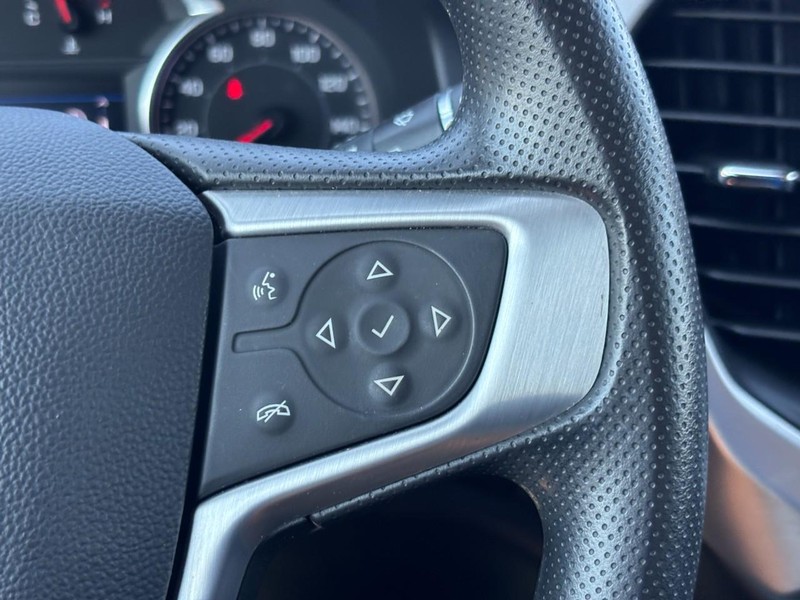 GMC Acadia Vehicle Image 21