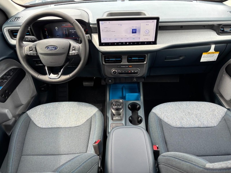 Ford Maverick Vehicle Full-screen Gallery Image 15