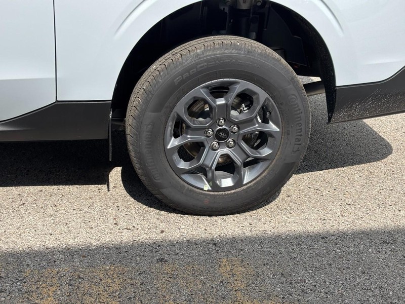 Ford Maverick Vehicle Full-screen Gallery Image 12
