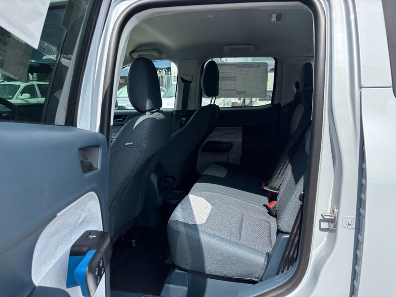 Ford Maverick Vehicle Full-screen Gallery Image 13