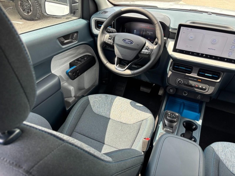Ford Maverick Vehicle Full-screen Gallery Image 14